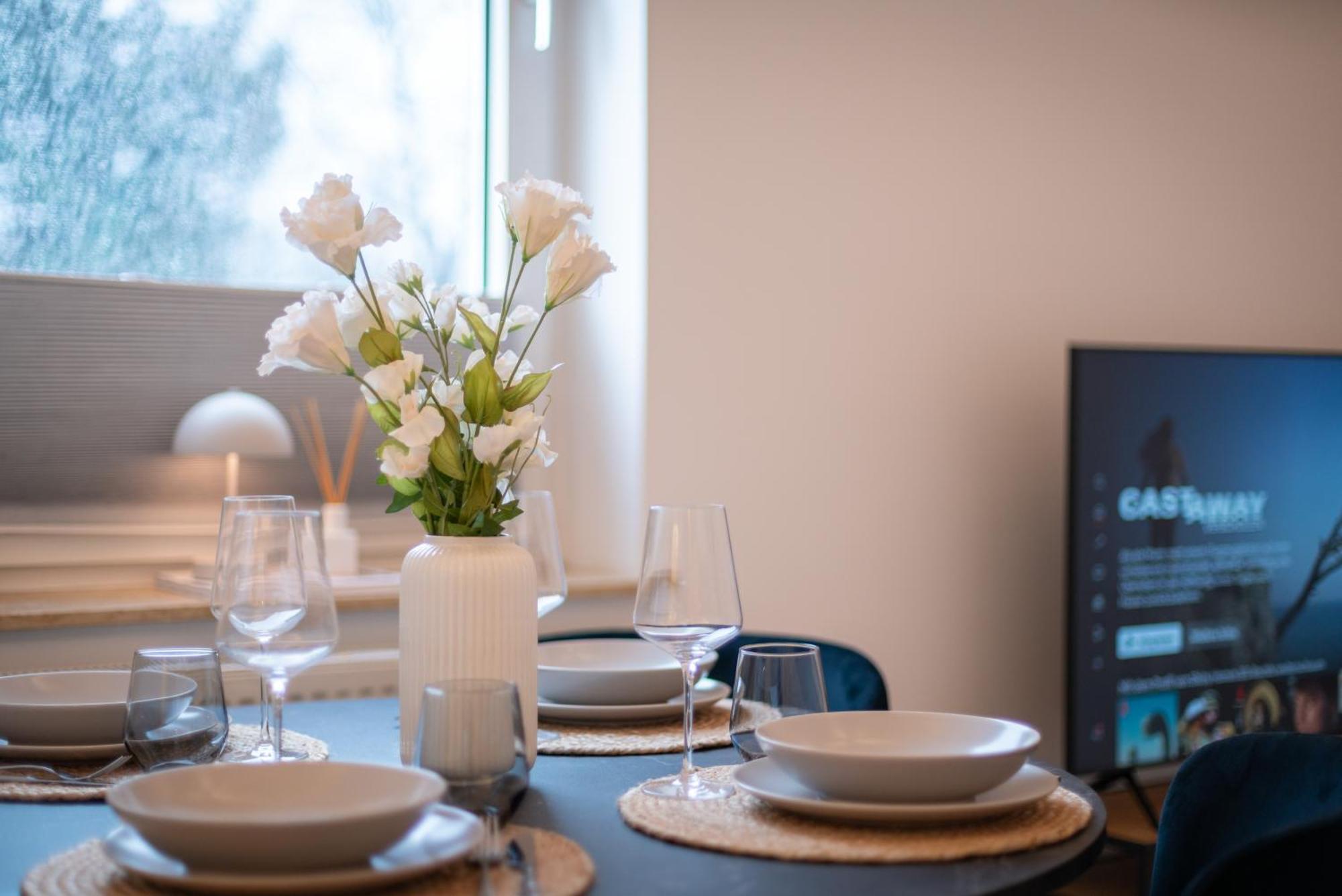 Shiny Homes - Elegant City Apartments 빌레펠트 외부 사진